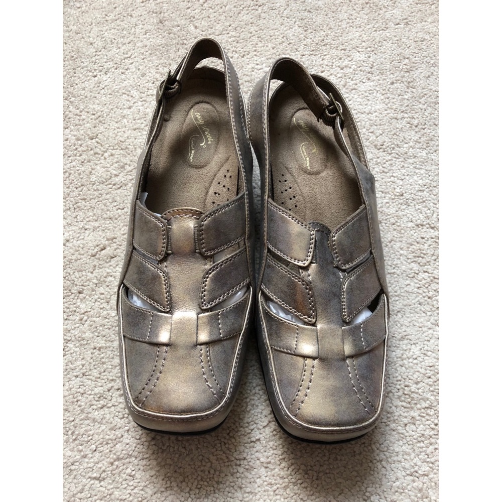 Easy street bronze sandals 9.5W